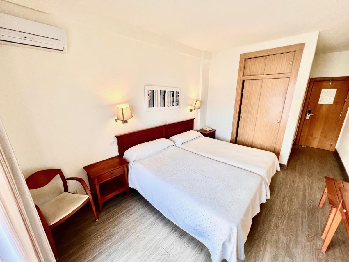 Hotel Nadal Benidorm Bagian luar foto